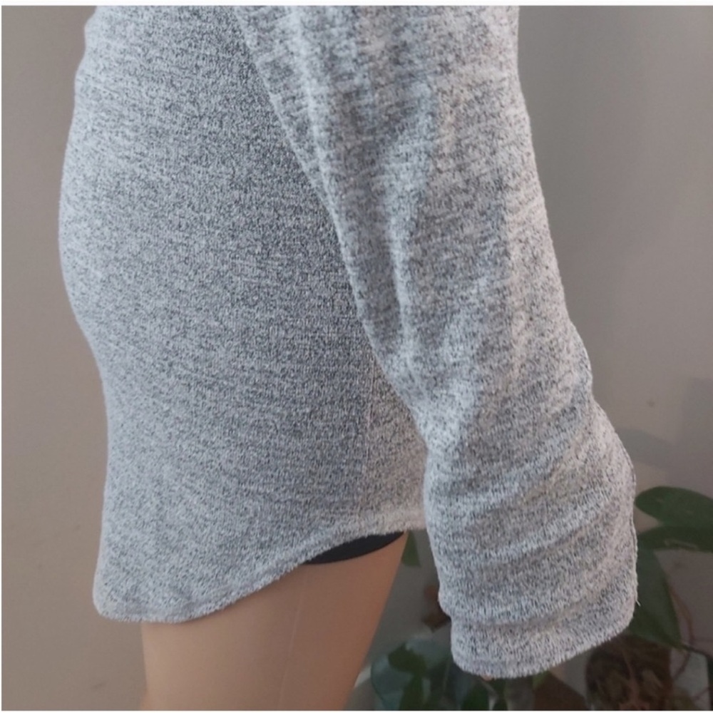 Wilfred Free top Medium gray v neck long sleeves long line tunic - Picture 6 of 10